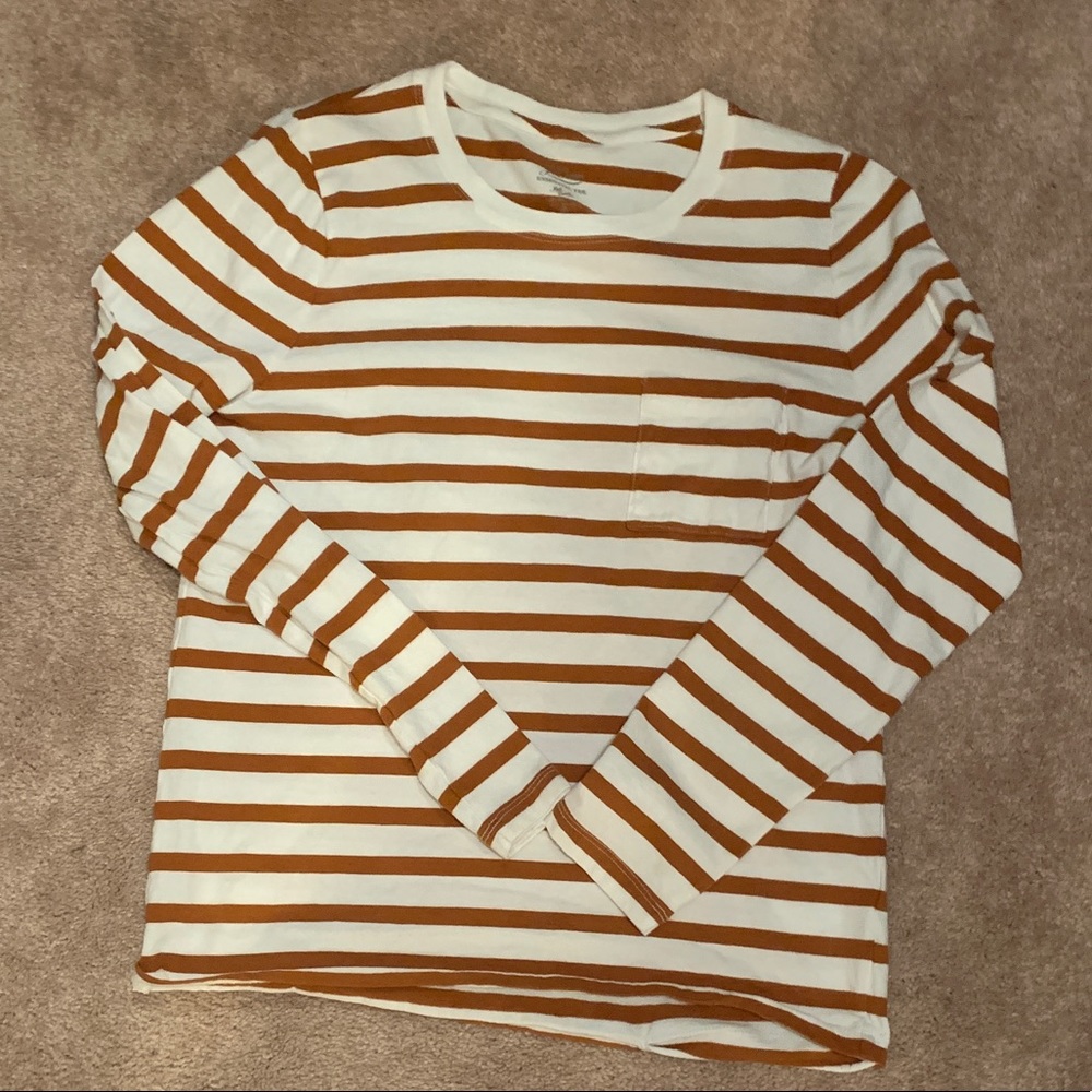 JCrew women’s essential tee size M